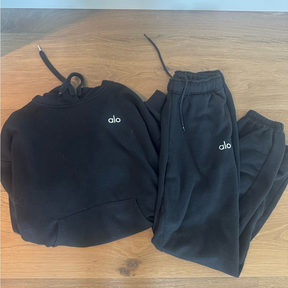 ALO Accolade sweatsuit